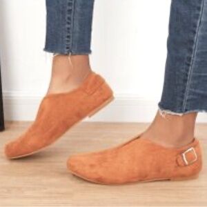 New Jolimall Suede Flats With Buckle Size 10.
